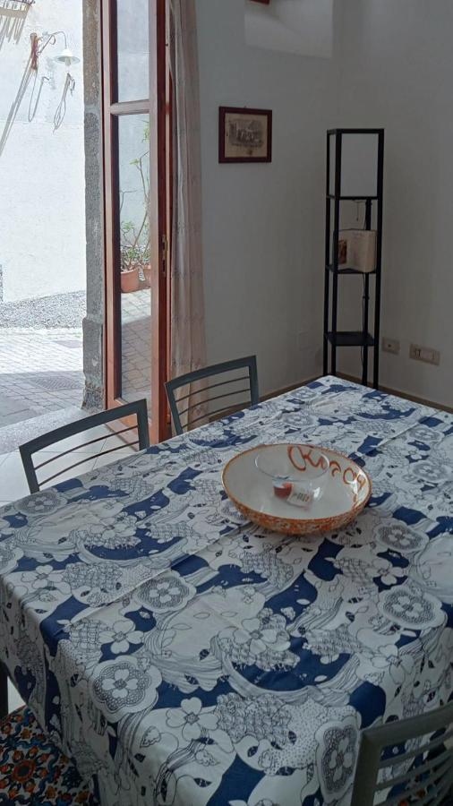 Casa Vacanza U Curtigghiu Lipari  Luaran gambar