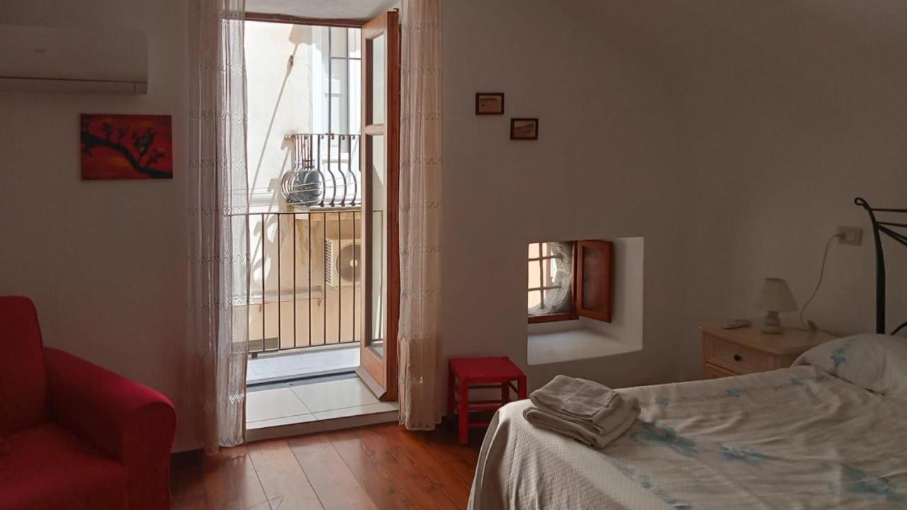 Casa Vacanza U Curtigghiu Lipari  Luaran gambar